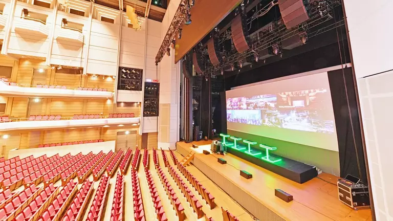 クラフトワークの比類なき3D体験を東京で | d&b audiotechnik