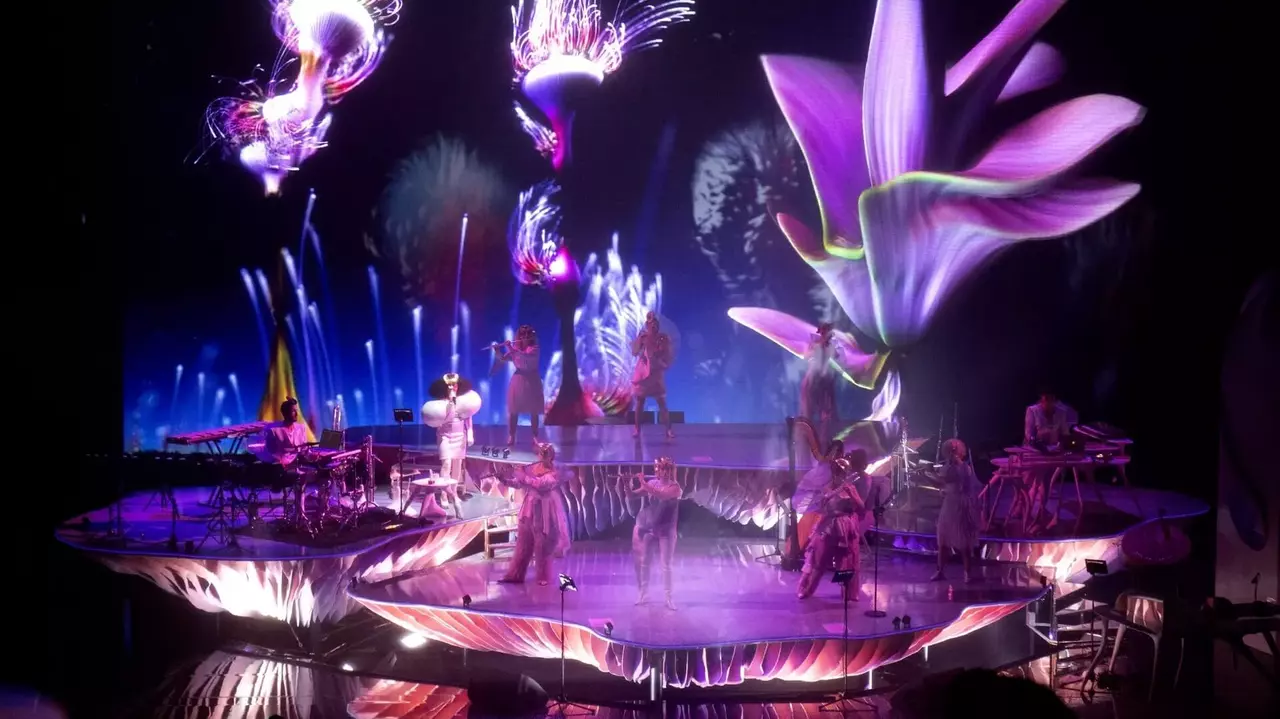 d&b Soundscape on tour with Björk d&b audiotechnik